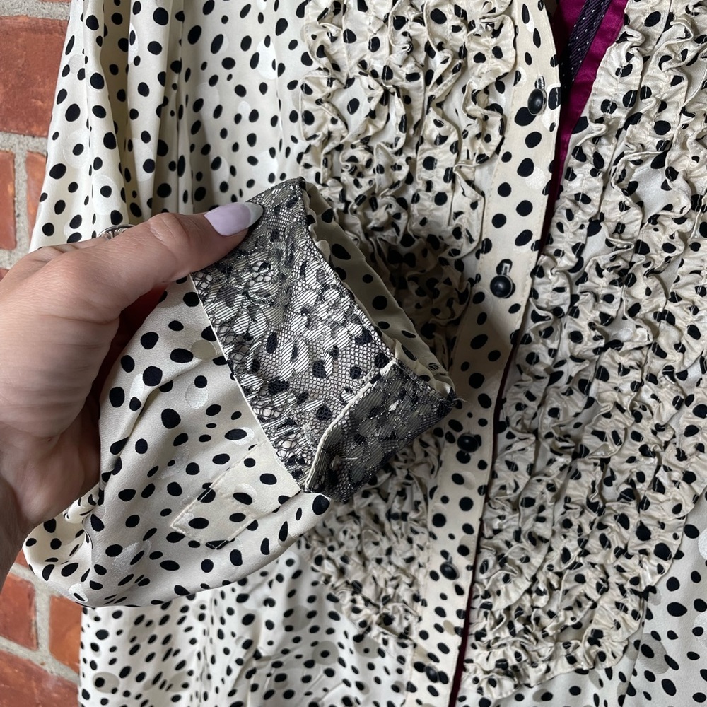 Robert Graham silk polkadot button down blouse - Picture 4 of 8